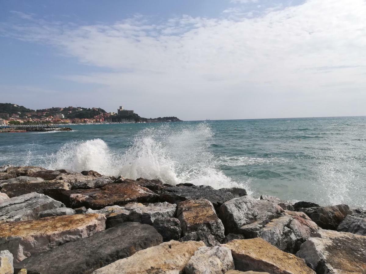 Il Faro Dei Poeti Lejlighed Lerici Eksteriør billede